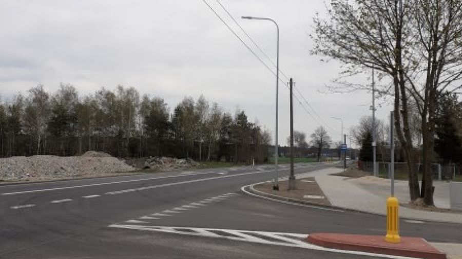 Koniec przebudowy skrzyżowań na DK72 w miejscowościach Olszówka i Smulsko (fot. GDDiK)