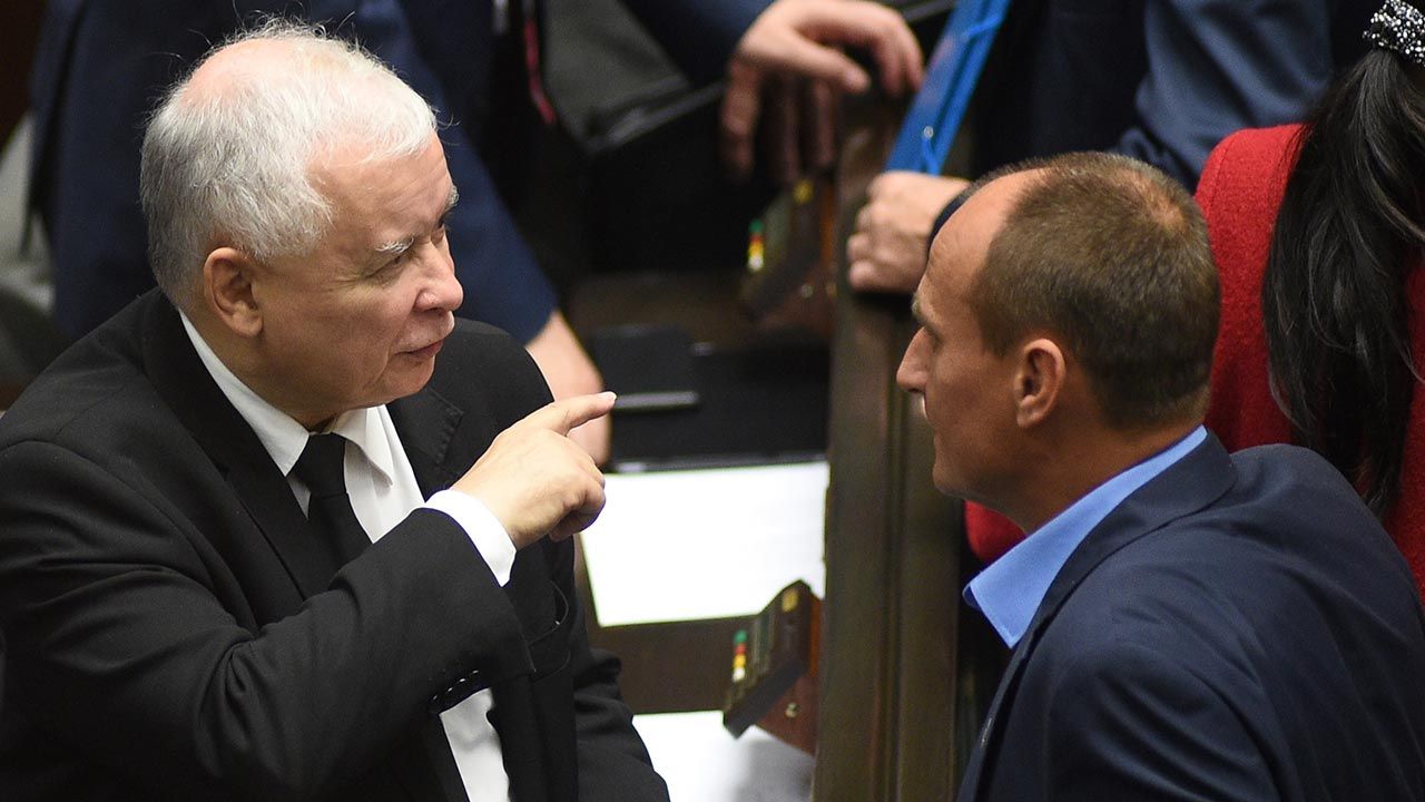 Jarosław Kaczyński i Paweł Kukiz w Sejmie (fot. Forum/Adam Chelstowski) Jarosław Kaczyński i Paweł Kukiz w Sejmie (fot. Forum/Adam Chelstowski)