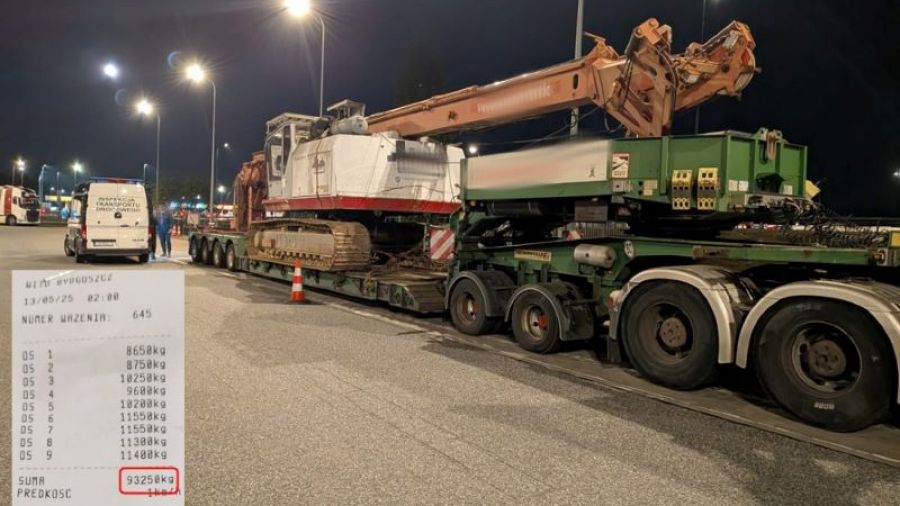 Urządzenie pomiarowe wskazało rzeczywistą masę całkowitą pojazdów z ładunkiem wynoszącą 93,25 ton oraz przekroczenia dopuszczalnych nacisków osi naczepy od 1,8 do 2,55 ton (fot. WITD w Bydgoszczy)