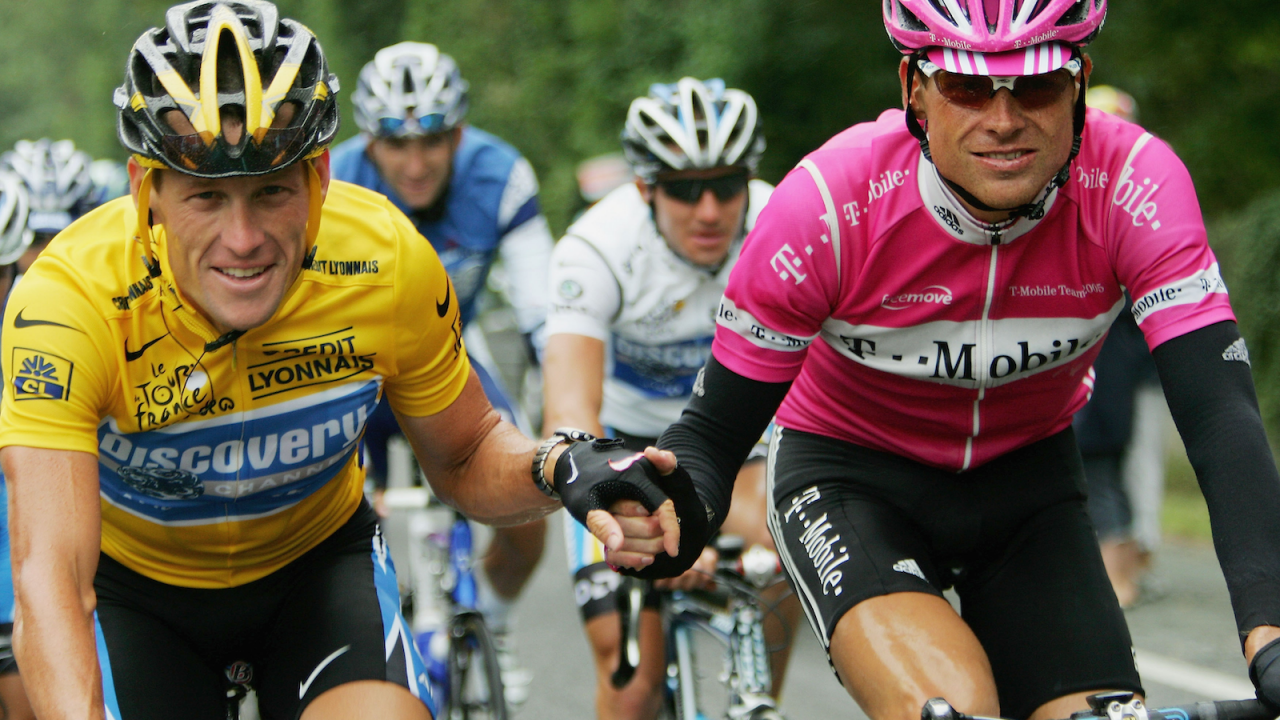 Lance Armstrong (L) i Jan Ullrich (fot. Getty)