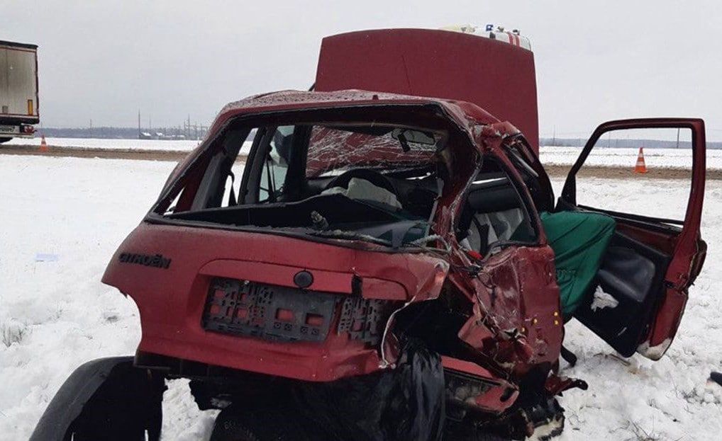 Наступствы ДТЗ у Калінкавіцкім раёне Гомельскай вобласці. 19 лістапада 2022 года. (Фота: МУС Беларусі / Telegram)