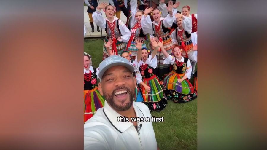 Will Smith will be attending a charity auction in Poland. Photo: Instagram/willsmith
