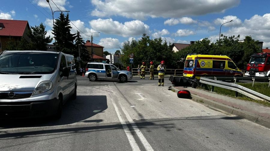 Groźny wypadek na DK 73. Ranny kierowca motocykla i jego żona