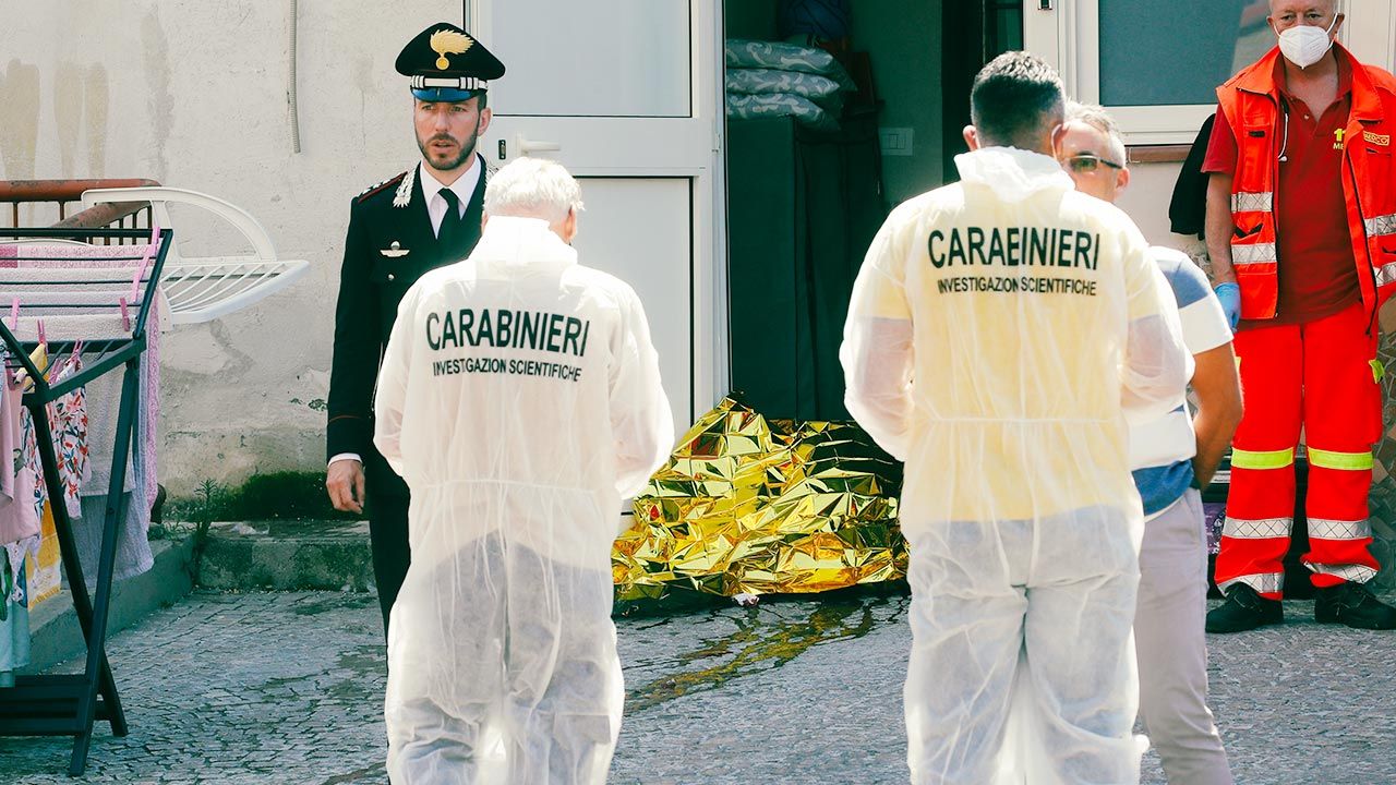 Zabójstwo dokonane przez mafię Camorra w Neapolu (fot. Salvatore Laporta/KONTROLAB/LightRocket via Getty Images)