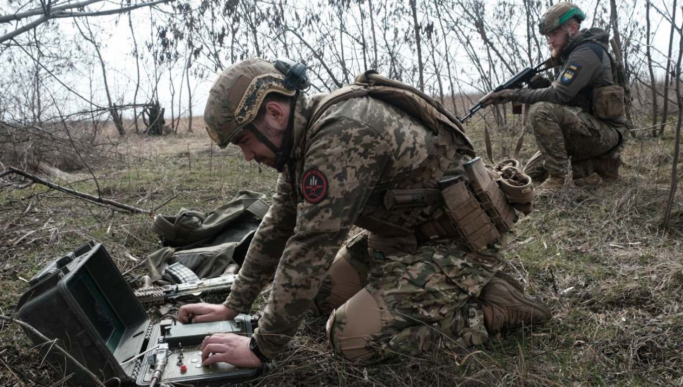 Ukraińcy odpierają ataki Rosjan (fot. PAP/EPA/MARIA SENOVILLA)