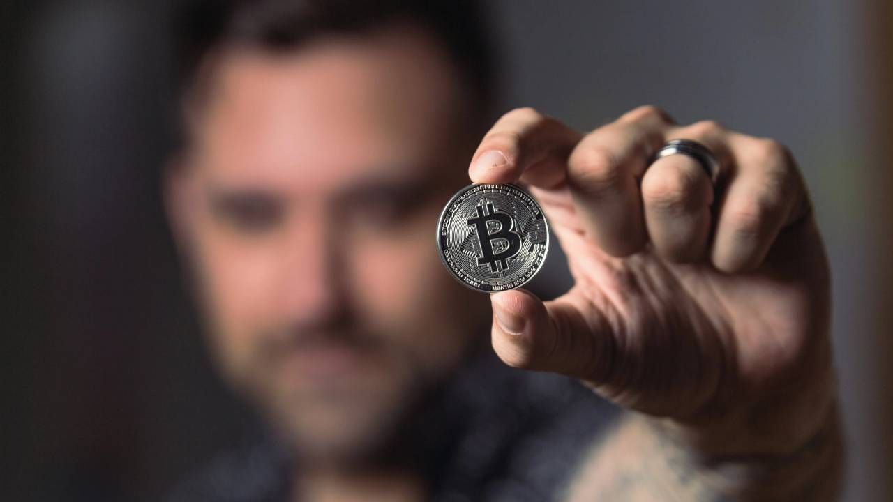 Krytycy uważają, że uznanie bitcoina ułatwi pranie brudnych pieniędzy (fot. Pexels) Krytycy uważają, że uznanie bitcoina ułatwi pranie brudnych pieniędzy (fot. Pexels)