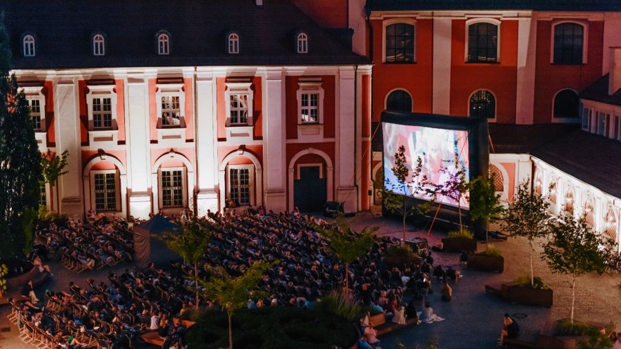 Poznań - darmowe pokazy filmowe #NaWolnym (fot. UM Poznań)
