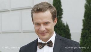 Wrzucił mamę… do ogniska!