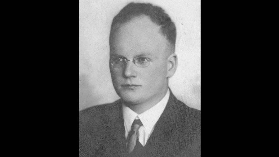 Uczniowie upamiętnili obrońcę uczestników Czerwca '56 (fot. NAC)