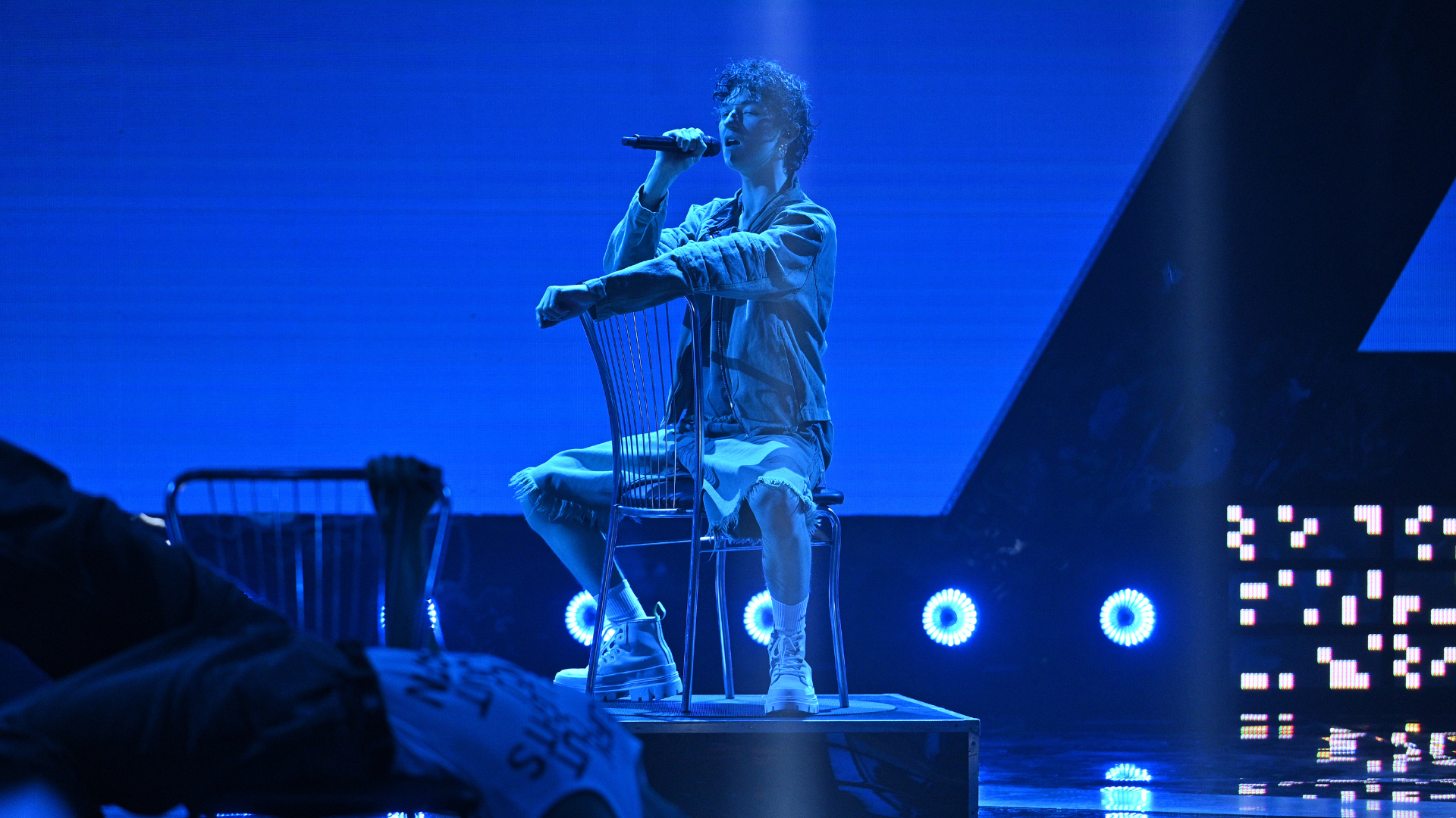 Marcin Maciejczak to wokalista, który dał się poznać szerszej publiczności dzięki wygranej w trzeciej edycji „The Voice Kids”. „Midnight Dreamer” powstał we współpracy ze światowymi producentami. Fot. Jan Bogacz/TVP
