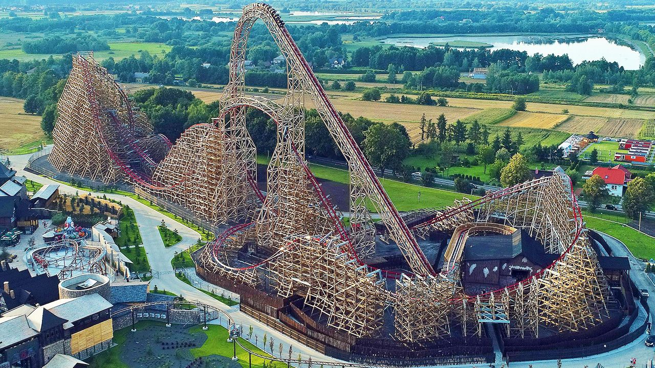 Energylandia Otwarto Najwiekszy Na Swiecie Drewniany Roller Coaster Tvp Info