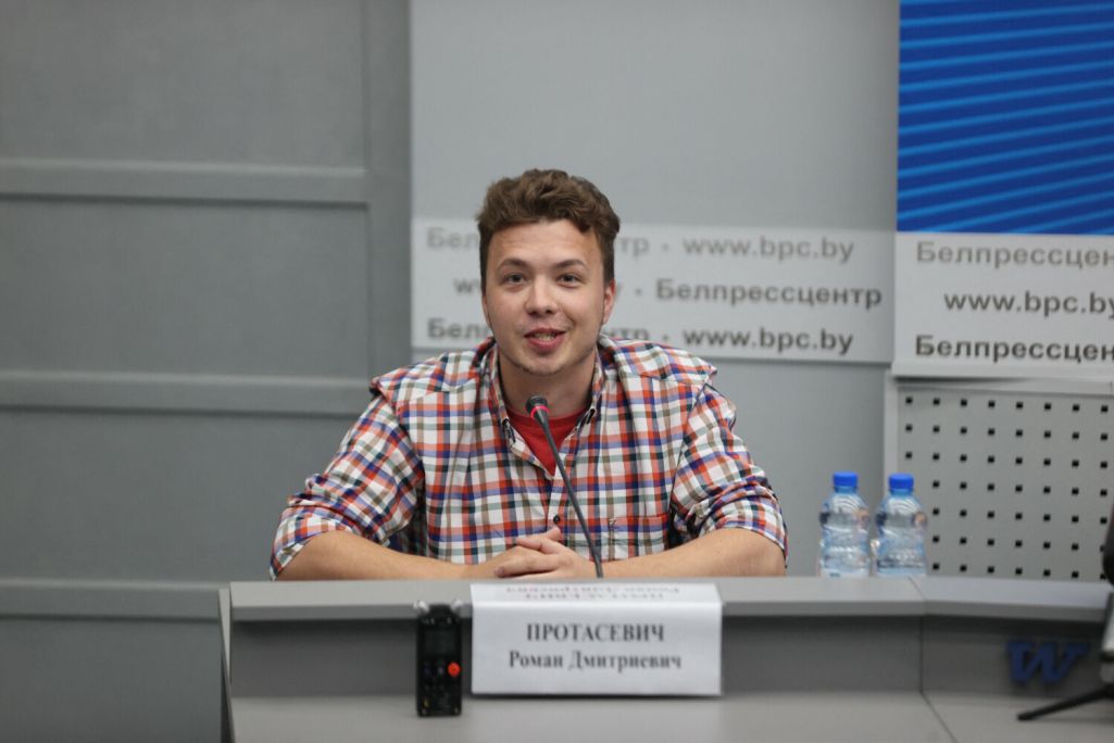 Раман Пратасевіч выступае падчас прэс-канферэнцыі ў Менску, Беларусь. 14 чэрвеня 2021 года. Фота: Stringer / Anadolu Agency / Abaca Press / East News