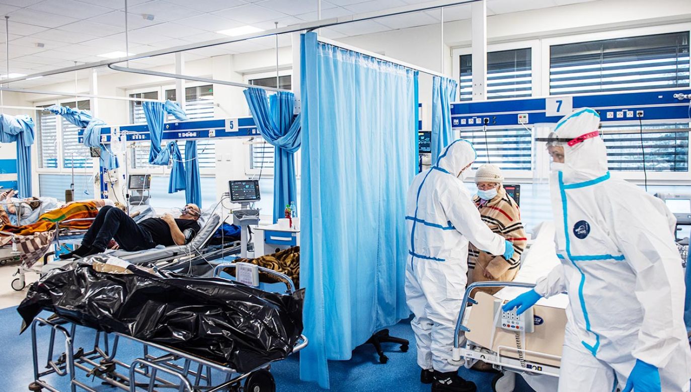 Zablokowanie szpitali doprowadziło do pogorszenia się stanu pacjentów innych niż zakażeni koronawirusem (fot. Omar Marques/Anadolu Agency via Getty Images)