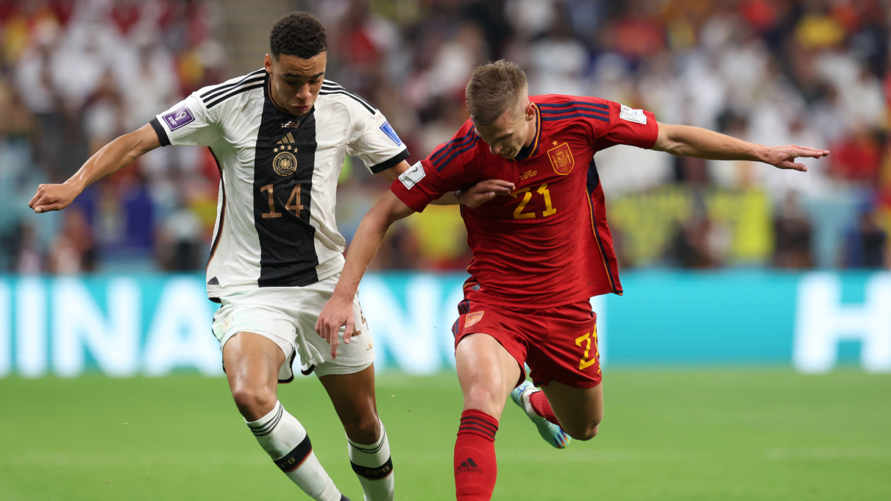 Jamal Musiala i Dani Olmo (fot. Getty Images)