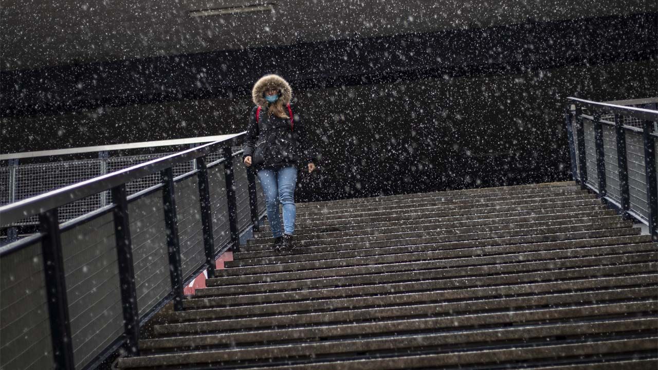 Czechy zmagają się z pandemią (fot. PAP/EPA/MARTIN DIVISEK) Czechy zmagają się z pandemią (fot. PAP/EPA/MARTIN DIVISEK)