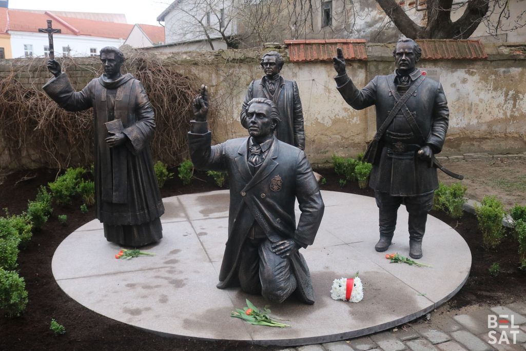 Помнік удзельнікам паўстання 1863 года. Вільня, Літва. 22 сакавіка 2024 года. (Фота: Ганна Русінава / Белсат)