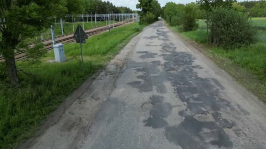 Ulica do dworca we Włoszczowie wreszcie nie będzie drogą… przez mękę