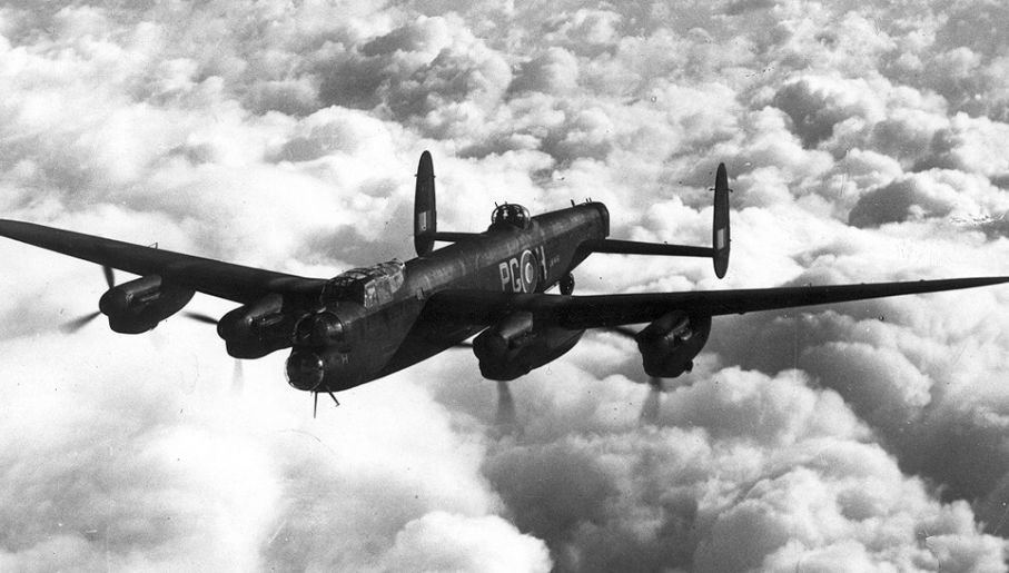 Przez lata uważano, że samolot Millera został przypadkowo strącony przez bombowiec Avro Lancaster (fot. raf.mod.uk)