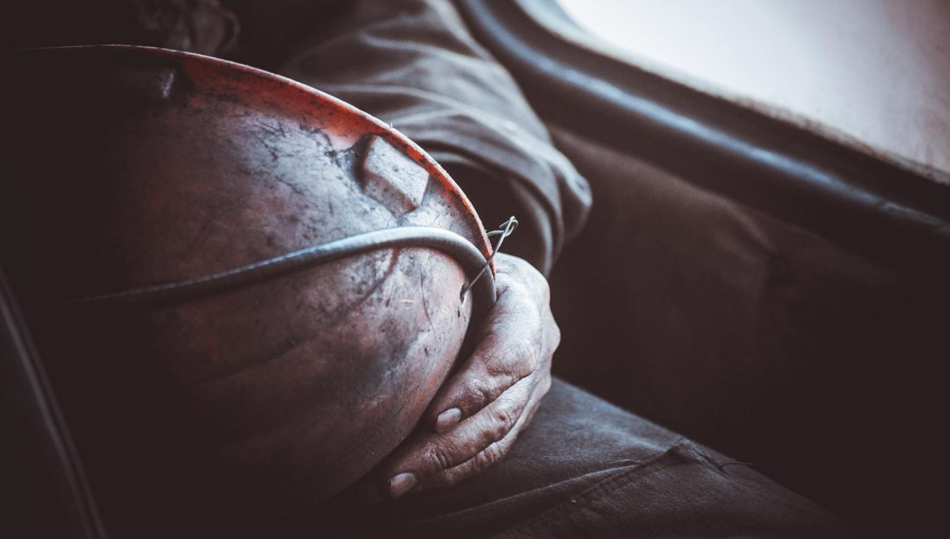 W rejonie zagrożenia było dziewięciu górników (fot. Shutterstock/Maksym Fesenko)