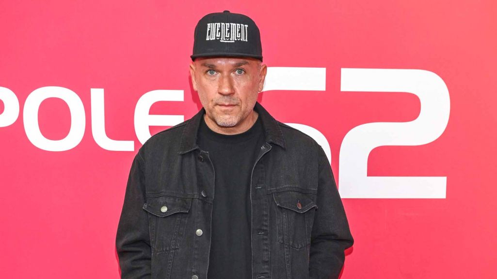 Kierownikiem artystycznym koncertu „Hip-hop. Jedno podwórko” jest Vienio, czyli Piotr Więcławski. Fot. AKPA