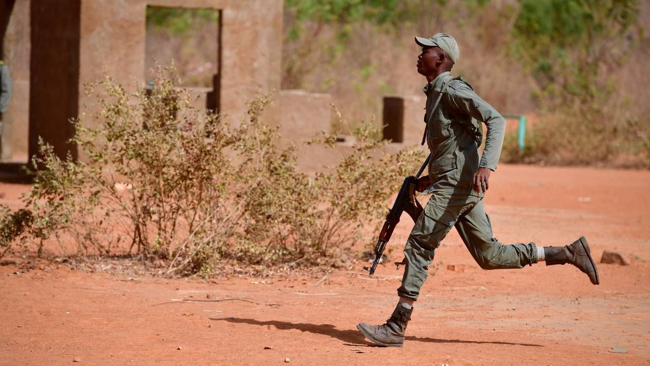 Islamscy ekstremiści są cały czas aktywni w Sahelu (fot. Alexander Koerner/Getty Images)