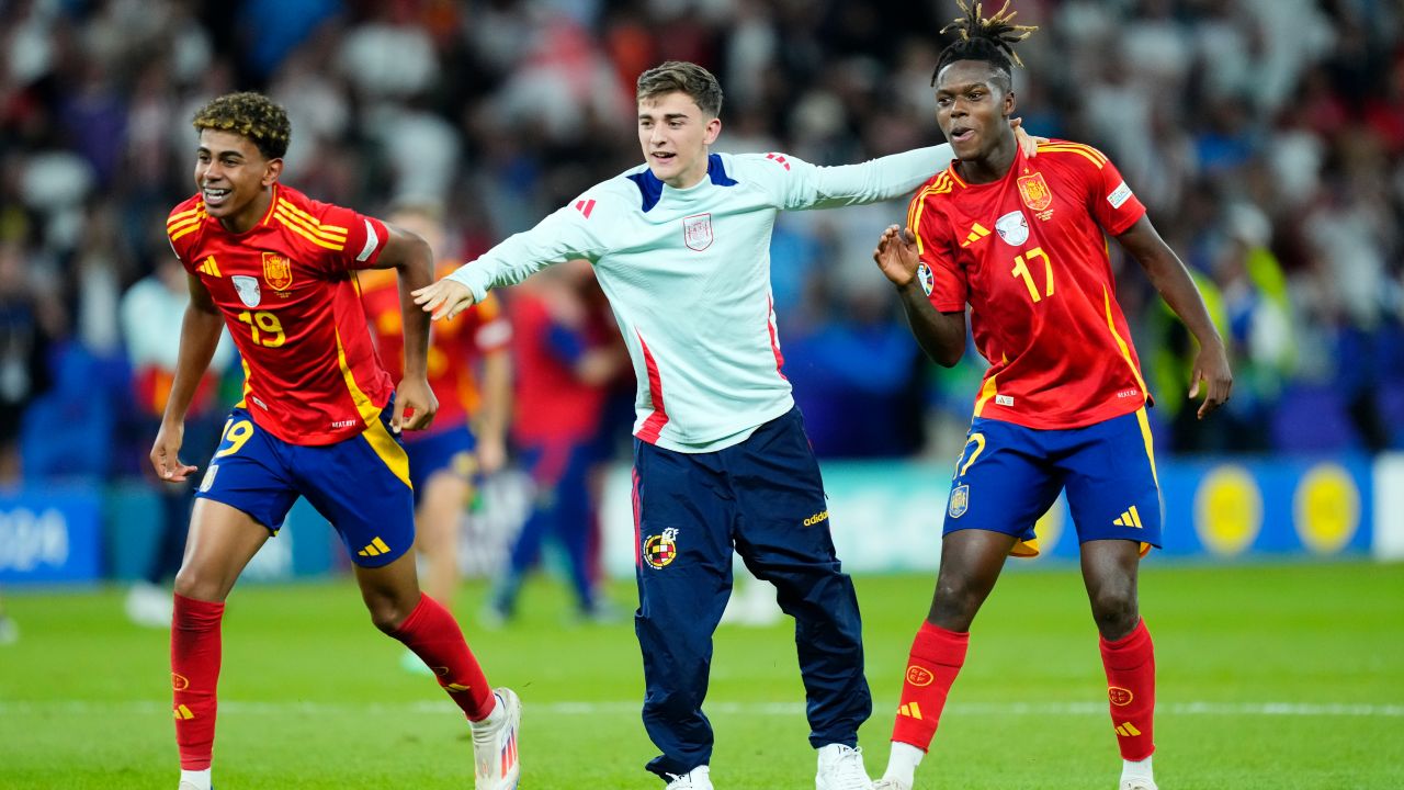 Lamine Yamal, Gavi i Nico Williams (fot. Getty)