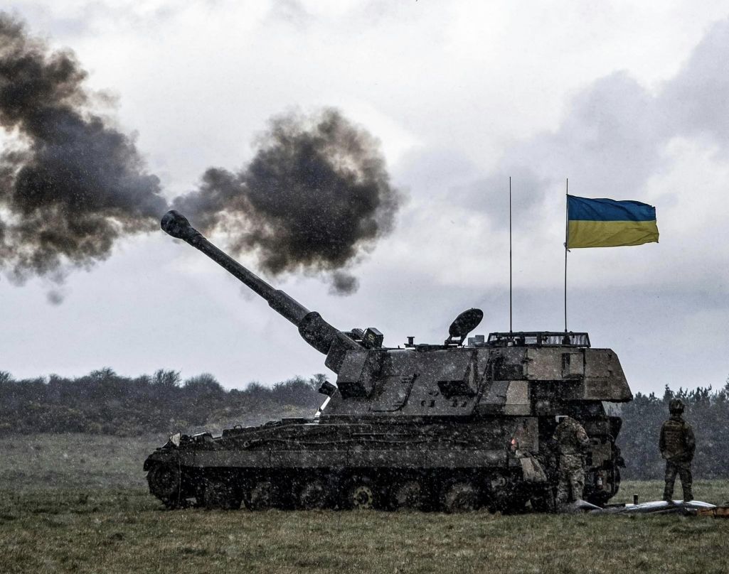 Здымак мае ілюстрацыйны характар. Трэнаванні ўкраінскіх вайскоўцаў з інструктарамі NATO ў Злучаным Каралеўстве. 17 красавіка 2023 года. (Фота: NATO / Facebook)