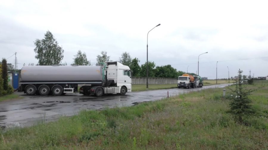 Szambo wylewane na ulice. Mieszkańcy mają dość/Fot. TVP3 Łódź
