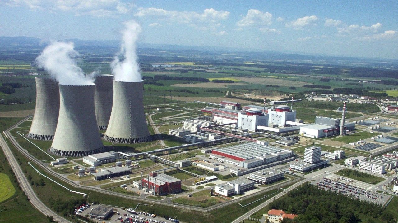 Zdjęcie archiwalne czeskiej elektrowni atomowej w Temelinie (Zdjecie ilustracyjne) (fot. arch PAP/CTK /Milan Knize) Zdjęcie archiwalne czeskiej elektrowni atomowej w Temelinie (Zdjecie ilustracyjne) (fot. arch PAP/CTK /Milan Knize)
