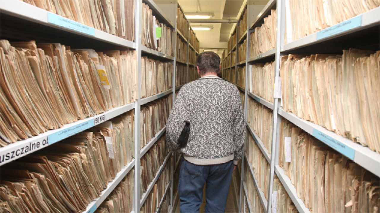 Byli funkcjonariusze służb mają dysponować kompromitującymi materiałami (fot. IPN) Byli funkcjonariusze służb mają dysponować kompromitującymi materiałami (fot. IPN)
