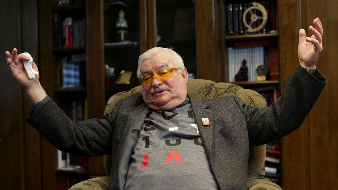 Lech Wałęsa stwierdził, że przekaz medialny został zmanipulowany (fot. REUTERS/Matej Leskovsek)