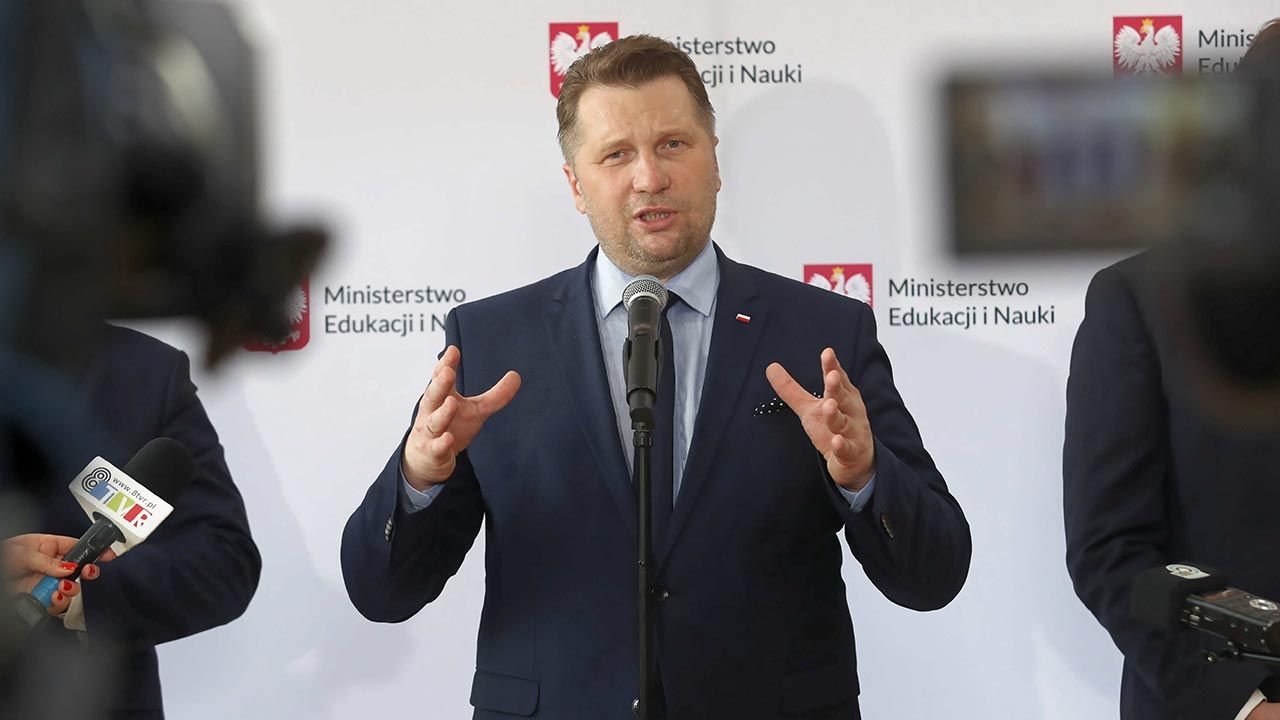 To był bardzo trudny rok szkolny – przyznaje minister Przemysław Czarnek (fot. PAP/Roman Zawistowski) To był bardzo trudny rok szkolny – przyznaje minister Przemysław Czarnek (fot. PAP/Roman Zawistowski)