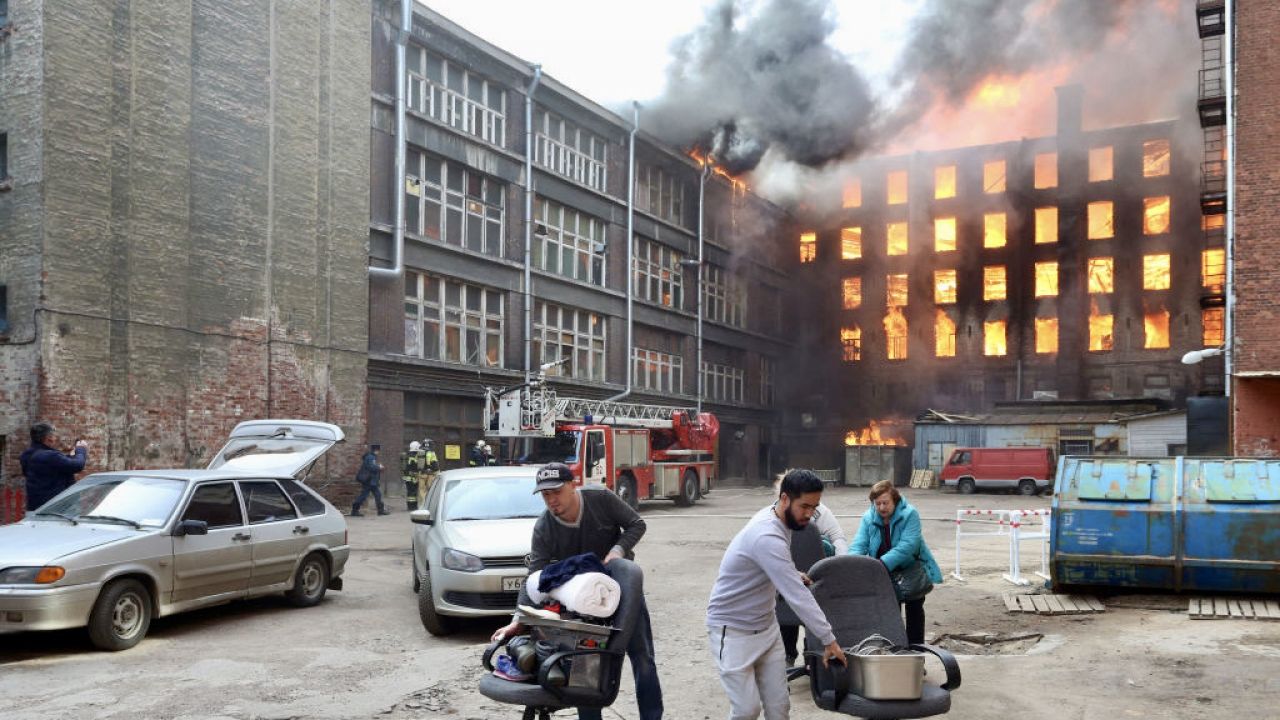 Z budynku ewakuowano 40 osób (fot. V.Yegorshin\TASS\Getty Images) Z budynku ewakuowano 40 osób (fot. V.Yegorshin\TASS\Getty Images)
