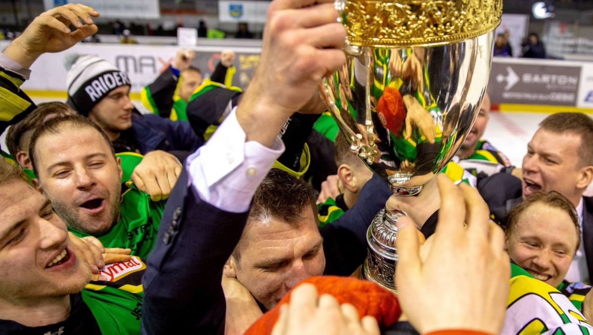 Turniej Finalowy Pucharu Polski W Hokeju Na Lodzie Jkh Gks Jastrzebie Gks Tychy Podhale Nowy Targ I Re Plast Unia Oswiecim Powalcza O Trofeum Transmisje W Tvp Sport Tvpsport Pl I Aplikacji Mobilnej Sport Tvp Pl