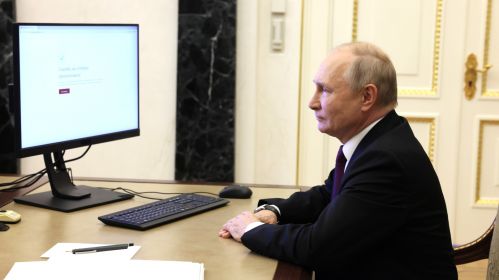 Уладзімір Пуцін за камп’ютарам