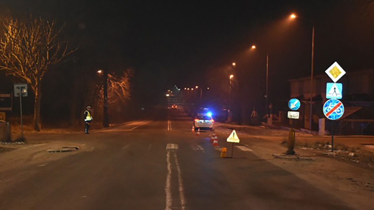 Policjanci poszukują świadków zdarzenia (fot. mazowiecka.policja.gov.pl) Policjanci poszukują świadków zdarzenia (fot. mazowiecka.policja.gov.pl)