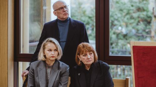 Галоўная рэдактарка «Белсату» Аліна Коўшык і Нэлі Ваданосава на судзе. Варшава, Польшча. 28 кастрычніка 2025 года. Фота: Белсат