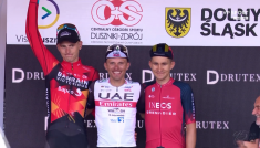 Rafał Majka i Michał Kwiatkowski na podium 3. etapu TdP