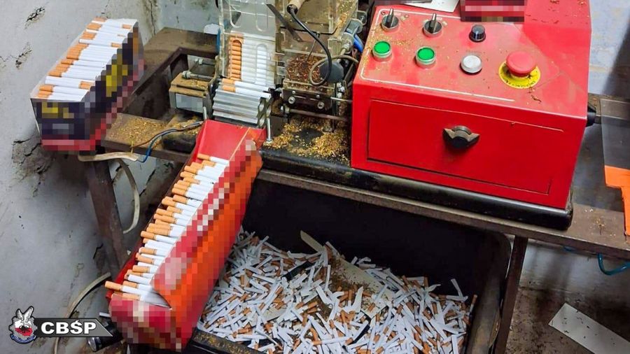 KAS i CBŚP rozbiły grupę produkującą nielegalne papierosy. Szajka działa m.in. w Świętokrzyskiem