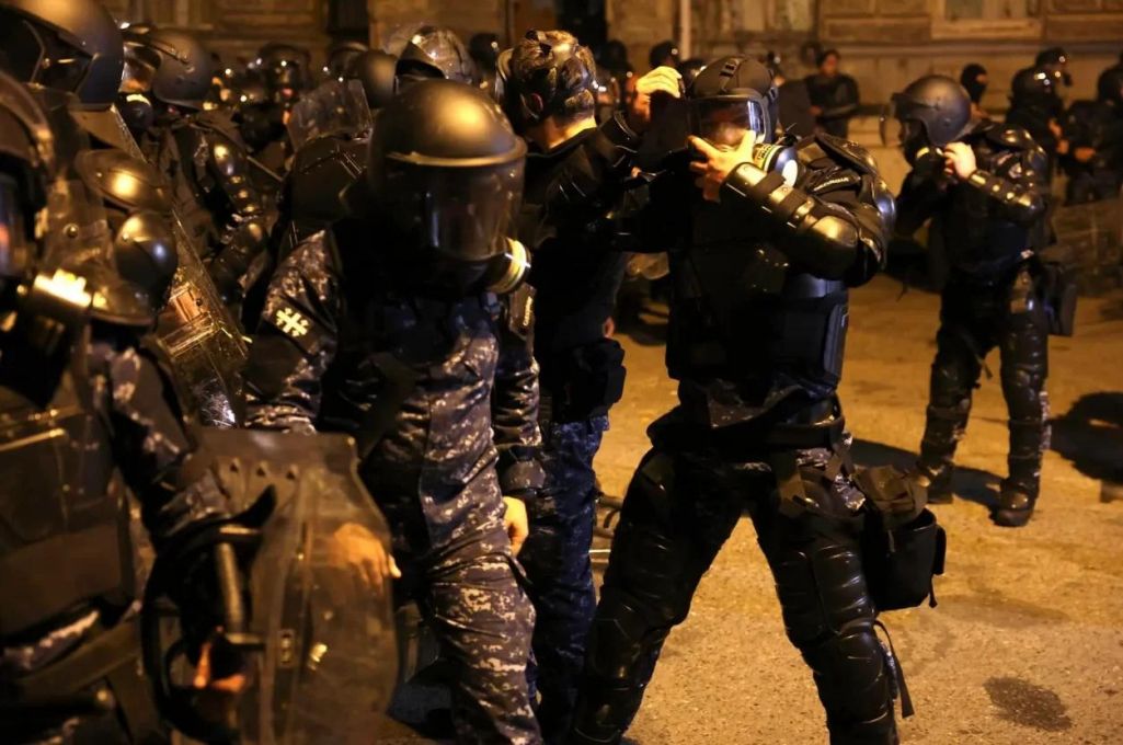 Разгон пратэстаў у Тбілісі. (Фота: newsgeorgia.ge)