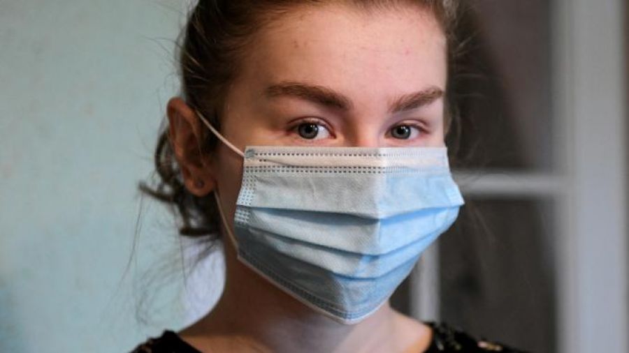Kolejny rekord dobowy osób zakażonych wirusem SARS-CoV-2. Ministerstwo Zdrowia zapowiada kontrole dotyczące zakrywania ust i nos, fot. PAP/ D. Delmanowicz