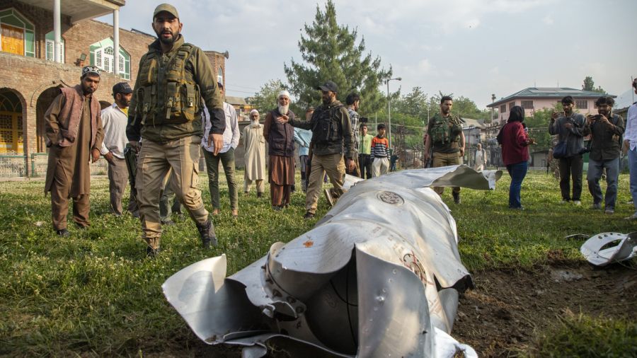 Pakistańskie wojsko miało dokonać nalotów na Indie (fot. Faisal Bashir/SOPA Images/LightRocket via Getty Images)