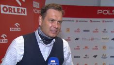 Wiceprezes PZLA o lekkoatletyce na terenie Telewizji Polskiej (fot. TVP)