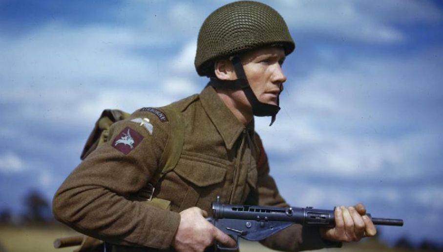 Agentka opiekowała się m.in. brytyjskimi spadochroniarzami (fot. Wiki/Imperial War Museums)