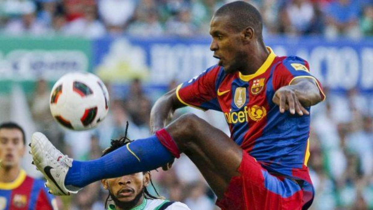 Eric Abidal w błyskawicznym tempie wraca do zdrowia (fot.PAP/EPA) Eric Abidal w błyskawicznym tempie wraca do zdrowia (fot.PAP/EPA)