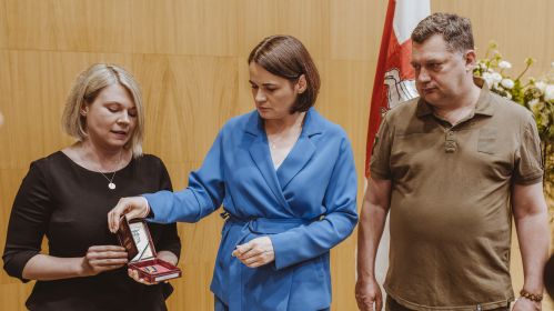 Крысціна Шыянок, Святлана Ціханоўская і Дмытро Грамакоў