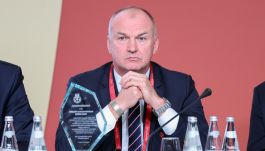 Sławomir Pietrzyk, prezes Mazowieckiego Związku Piłki Nożnej (fot. 400mm.pl).