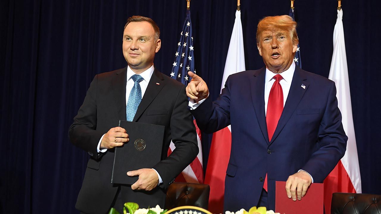 Prezydent Andrzej Duda w środę wieczorem czasu polskiego spotka się z Donaldem Trumpem (fot. PAP/Radek Pietruszka) Prezydent Andrzej Duda w środę wieczorem czasu polskiego spotka się z Donaldem Trumpem (fot. PAP/Radek Pietruszka)