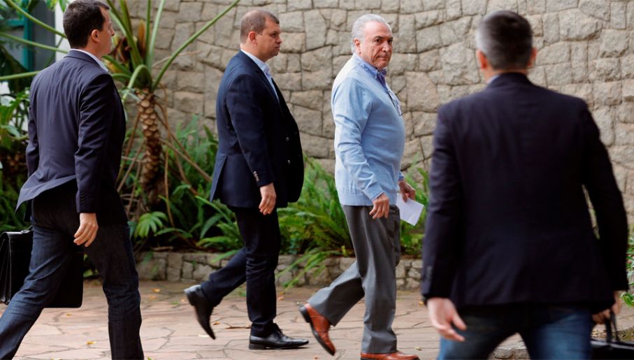 Śledczy uważają, że ustępujący prezydent Michel Temer jest zamieszany w korupcję (fot. PAP/EPA/MARCELO CHELLO)