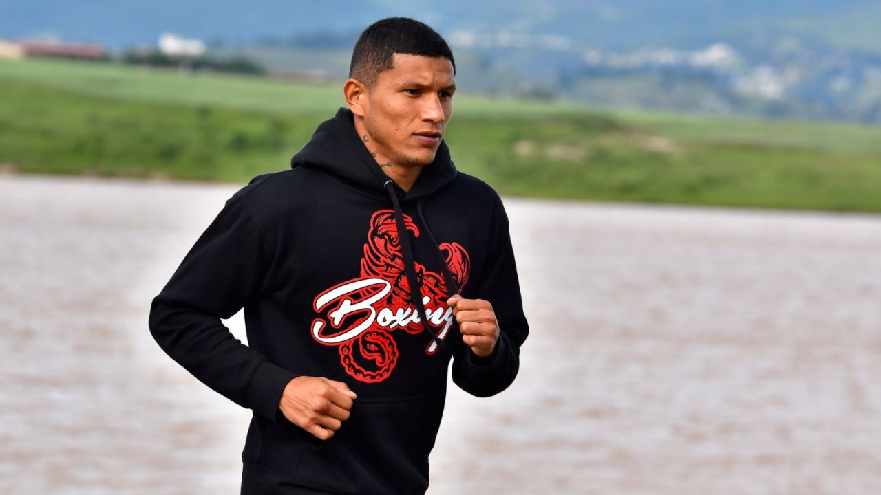 Miguel Berchelt vs. Oscar Valdez – walka przełożona na 2021 ...